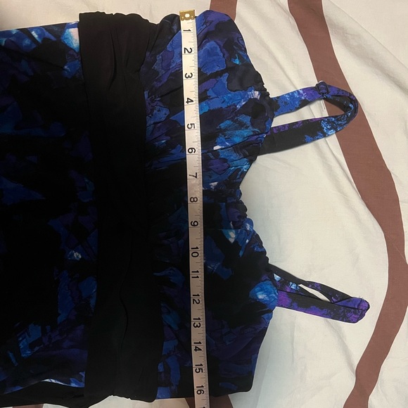 Flattering empire cut dress - Picture 3 of 5